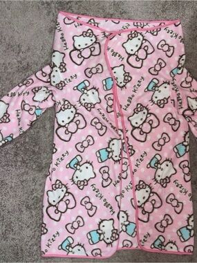 Hello Kitty Blanket Snuggie